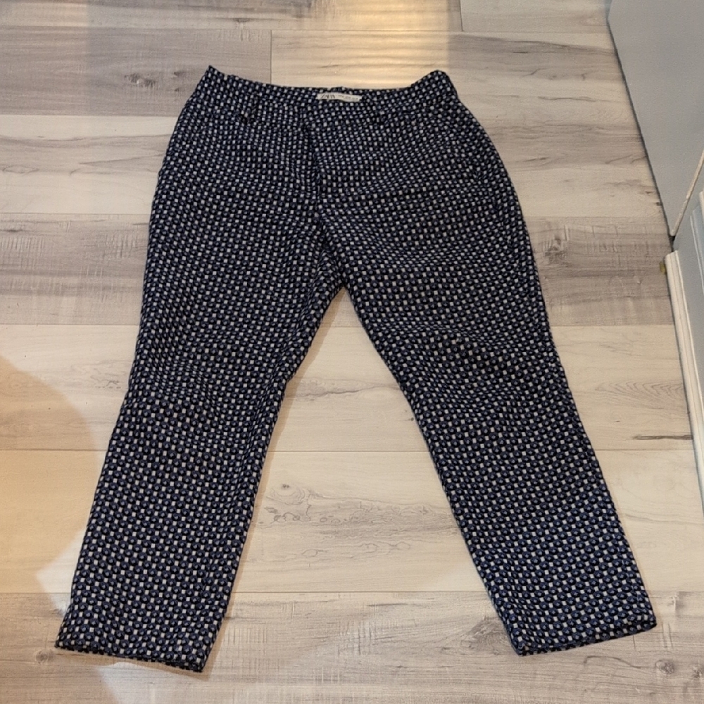 Zara Navy and White Patterned Pants